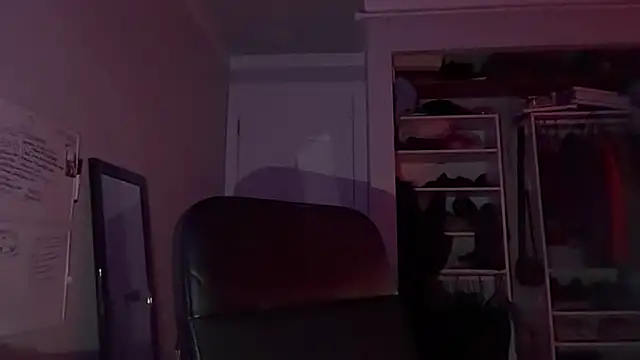 Maddieblairxo online show from July 26, 8:10 am
