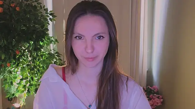 Snapshot of Alice-Lidel chatting on June 16, 5:10 am Alice-Lidel online show from June 16, 5:10 am