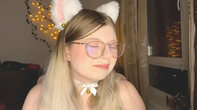 YukiBlush online show from June 13, 9:02 pm