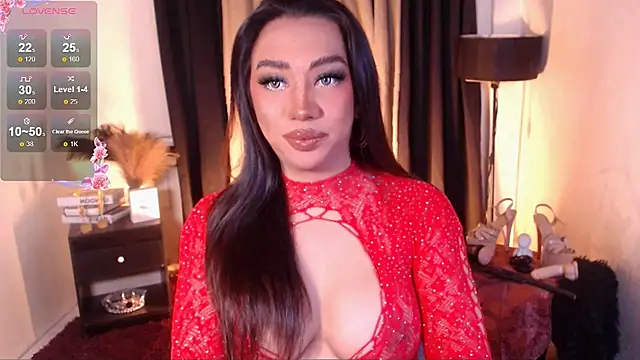 Snapshot of LoveMarie69xoxo chatting on June 7, 3:05 pm LoveMarie69xoxo online show from June 7, 3:05 pm