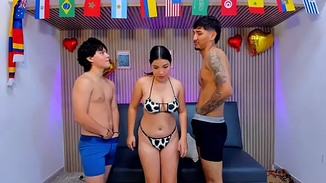 Cute  GirlW online show from June 15, 1:46 pm