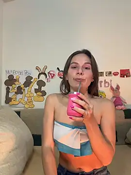 Snapshot of Barbi_0 chatting on July 7, 4:11 pm Barbi 0 online show from July 7, 4:11 pm