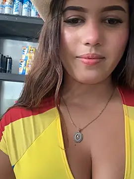 Snapshot of Zoe_rousse01 chatting on June 24, 9:03 pm Zoe rousse01 online show from June 24, 9:03 pm