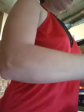 Snapshot of MerelinMILf2 chatting on June 23, 4:49 pm MerelinMILf2 online show from June 23, 4:49 pm