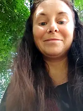 Snapshot of MerelinMILf2 chatting on July 5, 8:10 am MerelinMILf2 online show from July 5, 8:10 am