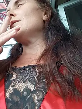 Snapshot of MerelinMILf2 chatting on July 24, 3:32 pm MerelinMILf2 online show from July 24, 3:32 pm