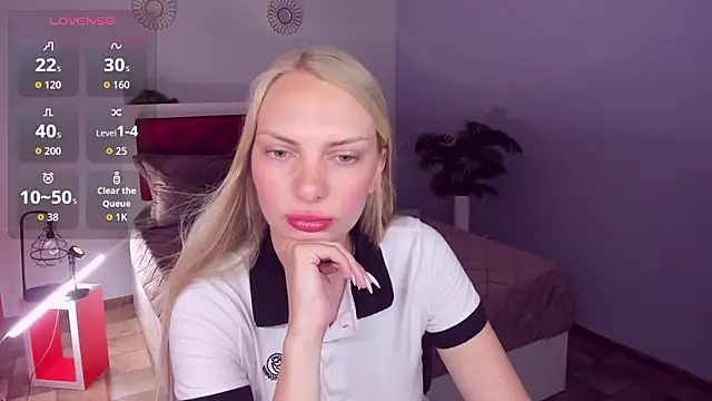 NancyGlamour online show from June 12, 11:09 am
