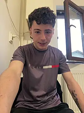 denysio89 online show from May 10, 4:50 am