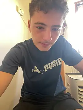 denysio89 online show from July 1, 6:26 am
