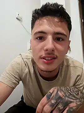 denysio89 online show from July 9, 7:51 pm