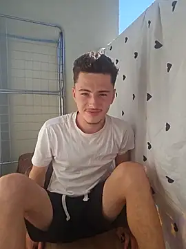 denysio89 online show from July 29, 1:20 pm