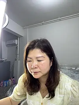 linda51863 online show from June 3, 1:03 pm