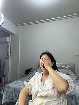 linda51863 online show from June 9, 12:50 pm