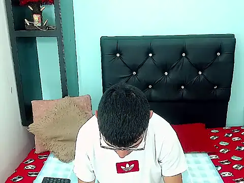 Alexx bigcockk  online show from June 23, 1:20 pm