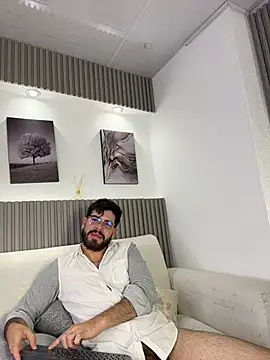 Snapshot of DomBoy_ chatting on May 16, 7:45 pm DomBoy online show from May 16, 7:45 pm