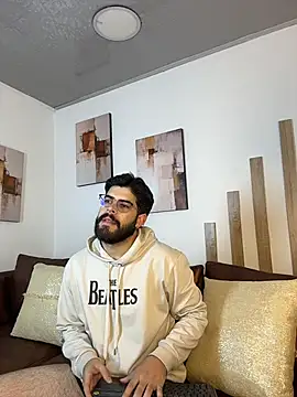 Snapshot of DomBoy_ chatting on May 29, 10:41 pm DomBoy online show from May 29, 10:41 pm