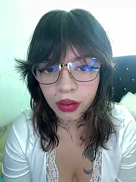 Snapshot of BabySixxxx chatting on June 15, 3:25 pm BabySixxxx online show from June 15, 3:25 pm