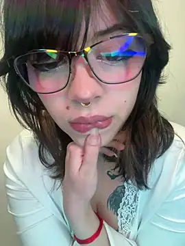 Snapshot of BabySixxxx chatting on June 27, 11:21 pm BabySixxxx online show from June 27, 11:21 pm