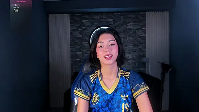 gemma 19  online show from May 22, 10:26 pm