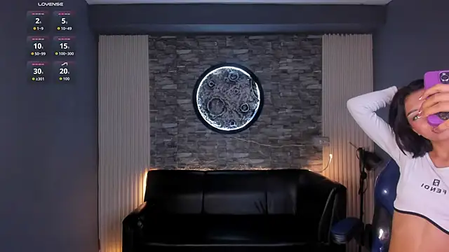 gemma 19  online show from May 26, 7:32 pm