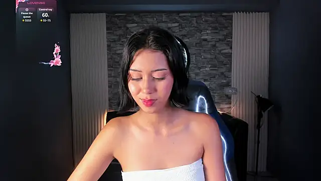 gemma 19  online show from May 27, 4:20 am