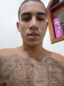 Snapshot of gui_carioca7 chatting on June 4, 1:55 am gui carioca7 online show from June 4, 1:55 am