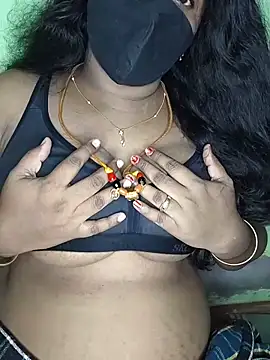 Snapshot of tamil_butterfly chatting on June 3, 9:34 am tamil butterfly online show from June 3, 9:34 am