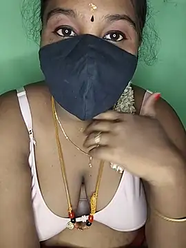 Snapshot of tamil_butterfly chatting on June 9, 6:41 pm tamil butterfly online show from June 9, 6:41 pm