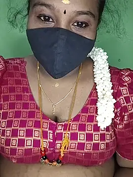Snapshot of tamil_butterfly chatting on June 12, 6:51 pm tamil butterfly online show from June 12, 6:51 pm