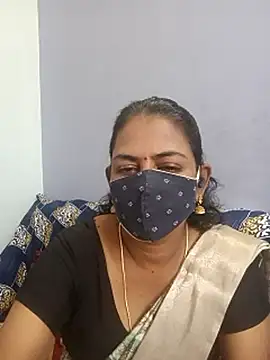 Snapshot of cathrine92 chatting on June 5, 7:03 am cathrine92 online show from June 5, 7:03 am
