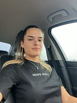 EllaEden online show from June 12, 9:08 am