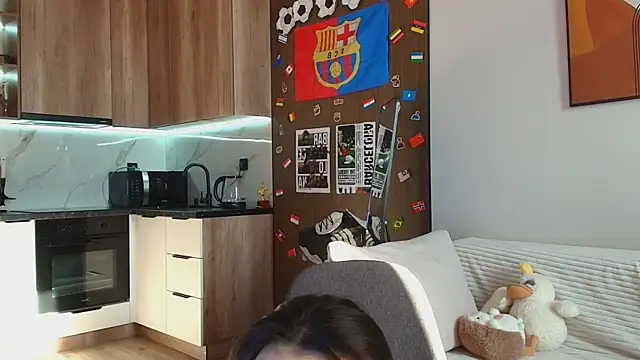 seddielin online show from June 26, 1:32 am