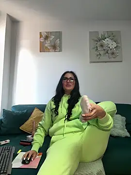 Snapshot of AnyEvyy chatting on May 13, 5:27 am AnyEvyy online show from May 13, 5:27 am