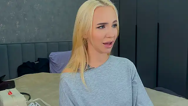 Sabrinkaaa online show from May 4, 2:07 am