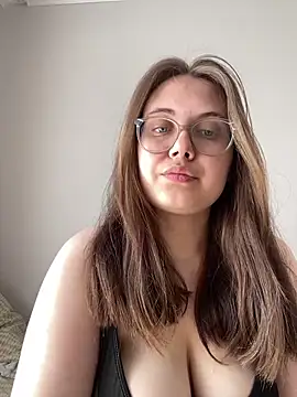 Snapshot of ecpochmak chatting on May 22, 1:06 pm ecpochmak online show from May 22, 1:06 pm