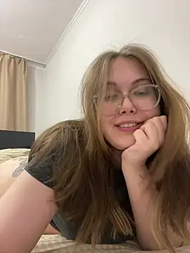 Snapshot of ecpochmak chatting on May 31, 6:31 pm ecpochmak online show from May 31, 6:31 pm