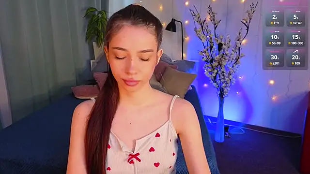 Snapshot of Monica_Venom chatting on May 3, 1:39 pm Monica Venom online show from May 3, 1:39 pm