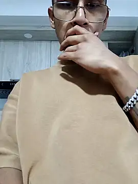 Lil black009 online show from May 2, 7:24 am