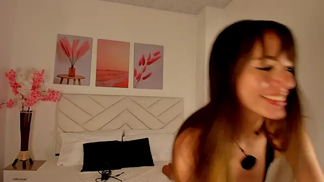 trixxie 18 online show from July 5, 11:23 pm