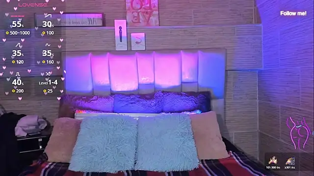 mia smoke  online show from July 10, 1:32 am