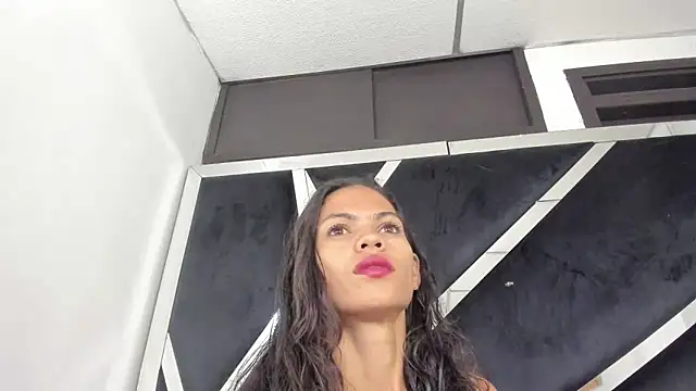 Snapshot of cristalxht chatting on May 29, 9:02 pm cristalxht online show from May 29, 9:02 pm