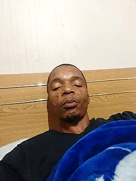 sixInchMan00 online show from April 30, 9:52 pm