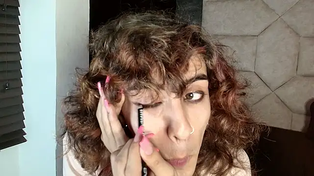 Divine      online show from June 13, 8:07 pm