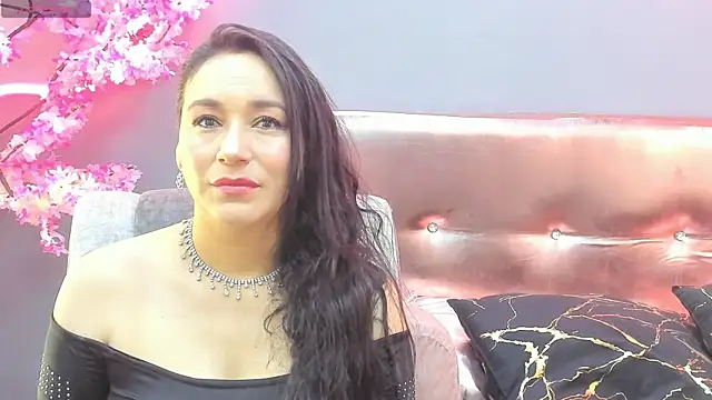 Elizabeth bennett online show from June 23, 4:27 pm