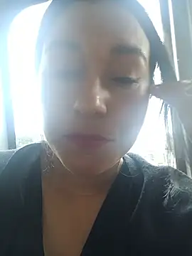 Elizabeth bennett online show from July 15, 2:55 pm