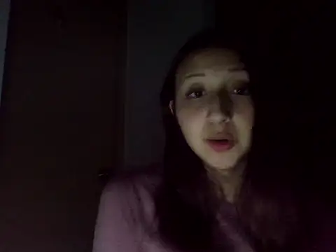 Snapshot of 010874 chatting on May 28, 3:04 am 010874 online show from May 28, 3:04 am