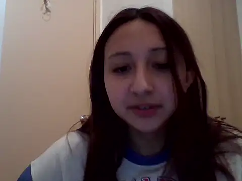 Snapshot of 010874 chatting on May 29, 4:32 am 010874 online show from May 29, 4:32 am
