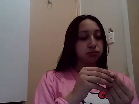 Snapshot of 010874 chatting on June 4, 3:56 am 010874 online show from June 4, 3:56 am