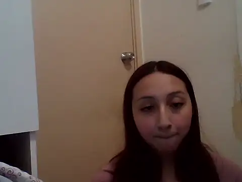 Snapshot of 010874 chatting on June 5, 11:54 pm 010874 online show from June 5, 11:54 pm