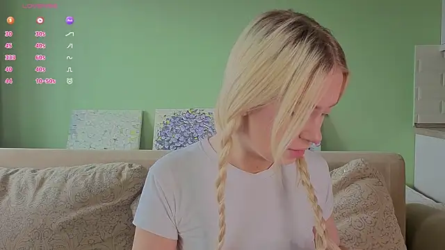 Chanelbayerr online show from May 10, 5:12 am